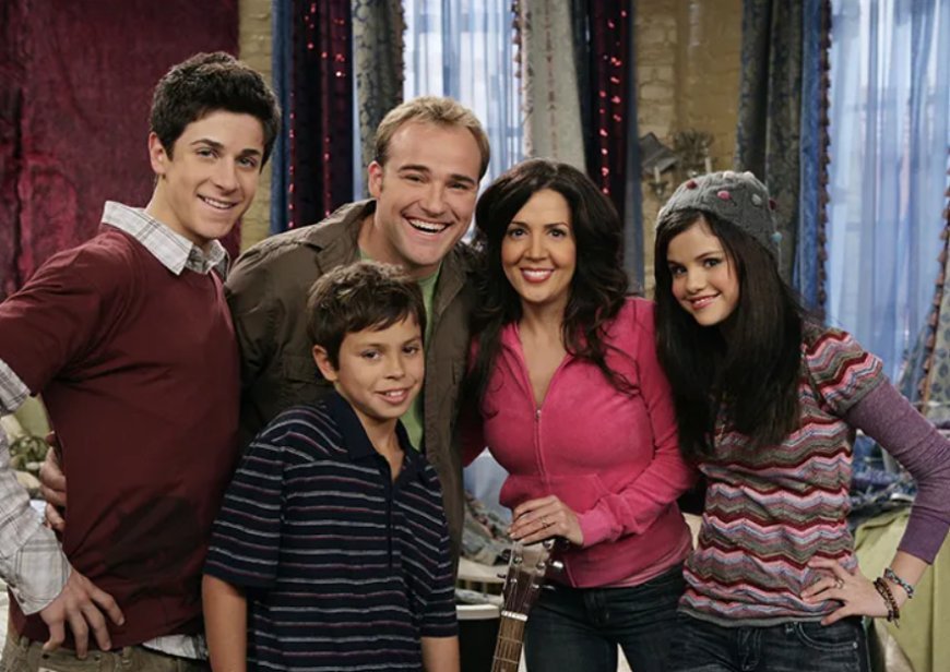 ‘Wizards Beyond Waverly Place’ Sets Release Date, Raven-Symone & Danielle Fishel Are Directing