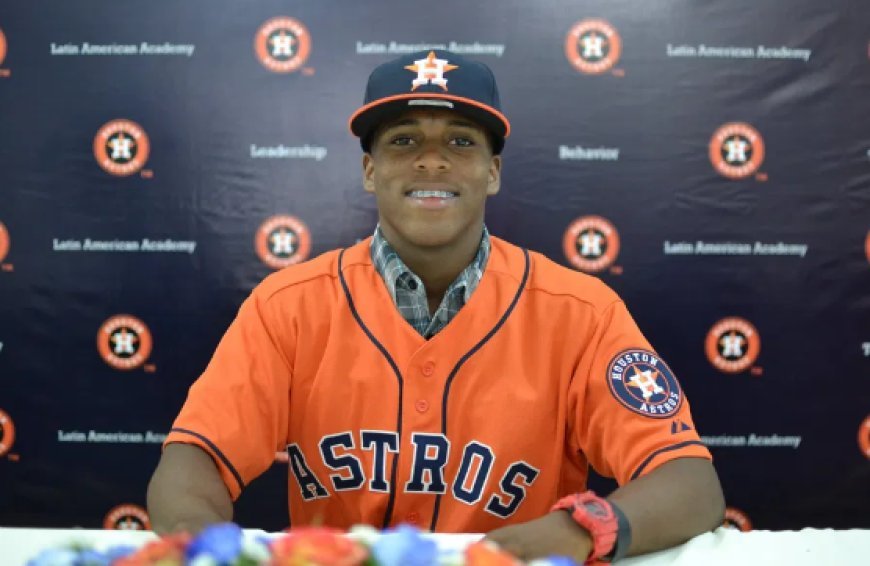 “RIP Young Man”: MLB World In Tears As 24 YO Astros Prospect Ronny Garcia Passes Away In Traffic Accident